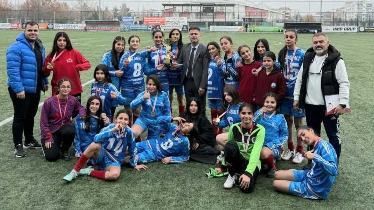 Batmanda Dokuz Yillik Saltanat T (1)