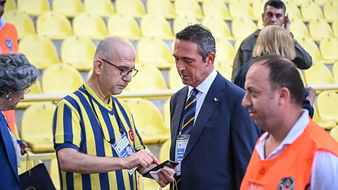 Kadikoyde Deprem Etkisi Fenerbah (1)