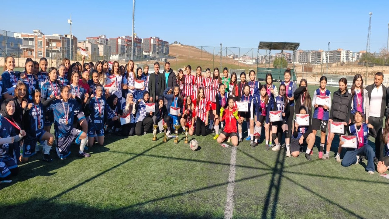Sahada Batman Spor Lisesi Ruzgar (2)