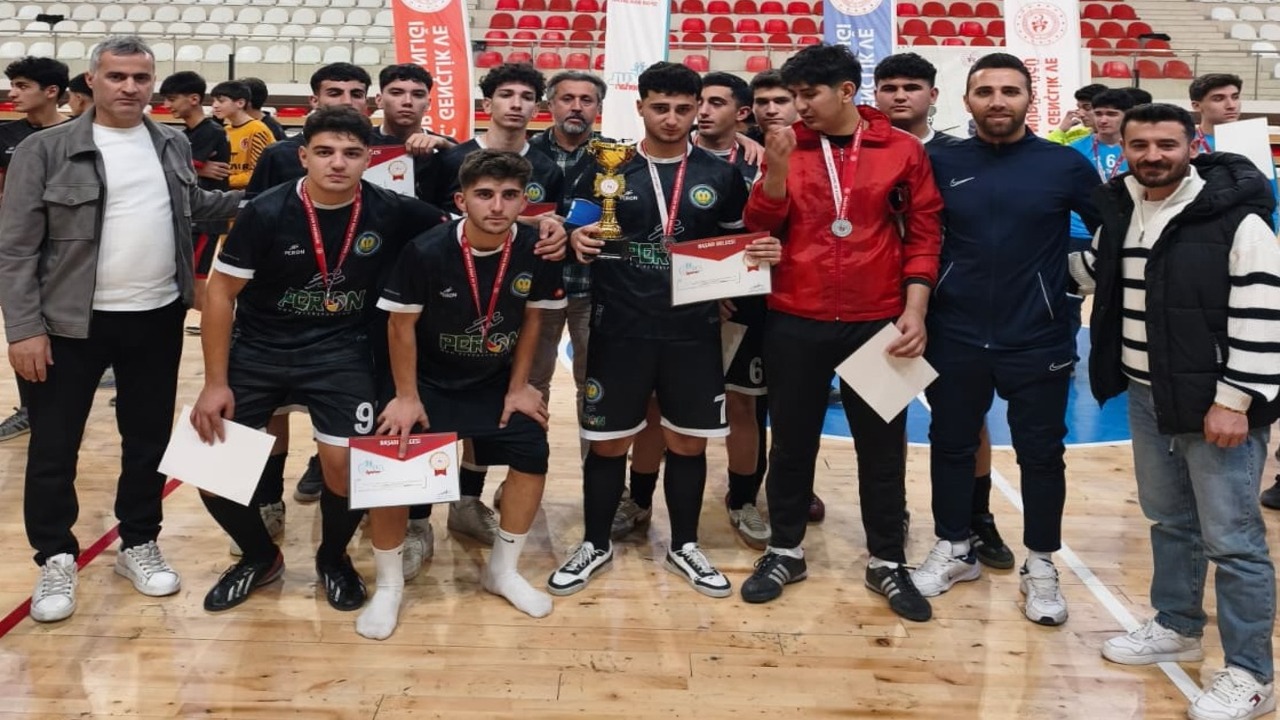 Salonun Krali Ahmed I Hani Anado (3)