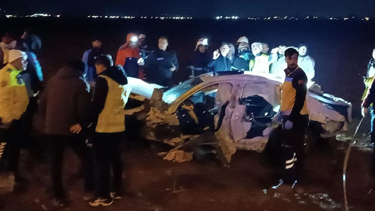 Batman Guney Cevreyolunda Araclar Savruldu Kimlikler Belli Oldu1