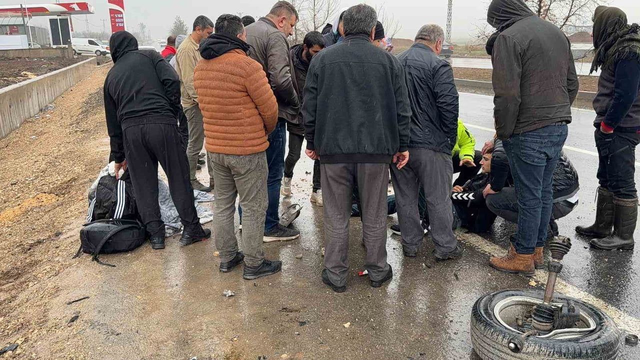 Diyarbakir Batman Karayolunda Korkutan Kaza Saganak Yagis Kazayi Beraberinde Getirdi2