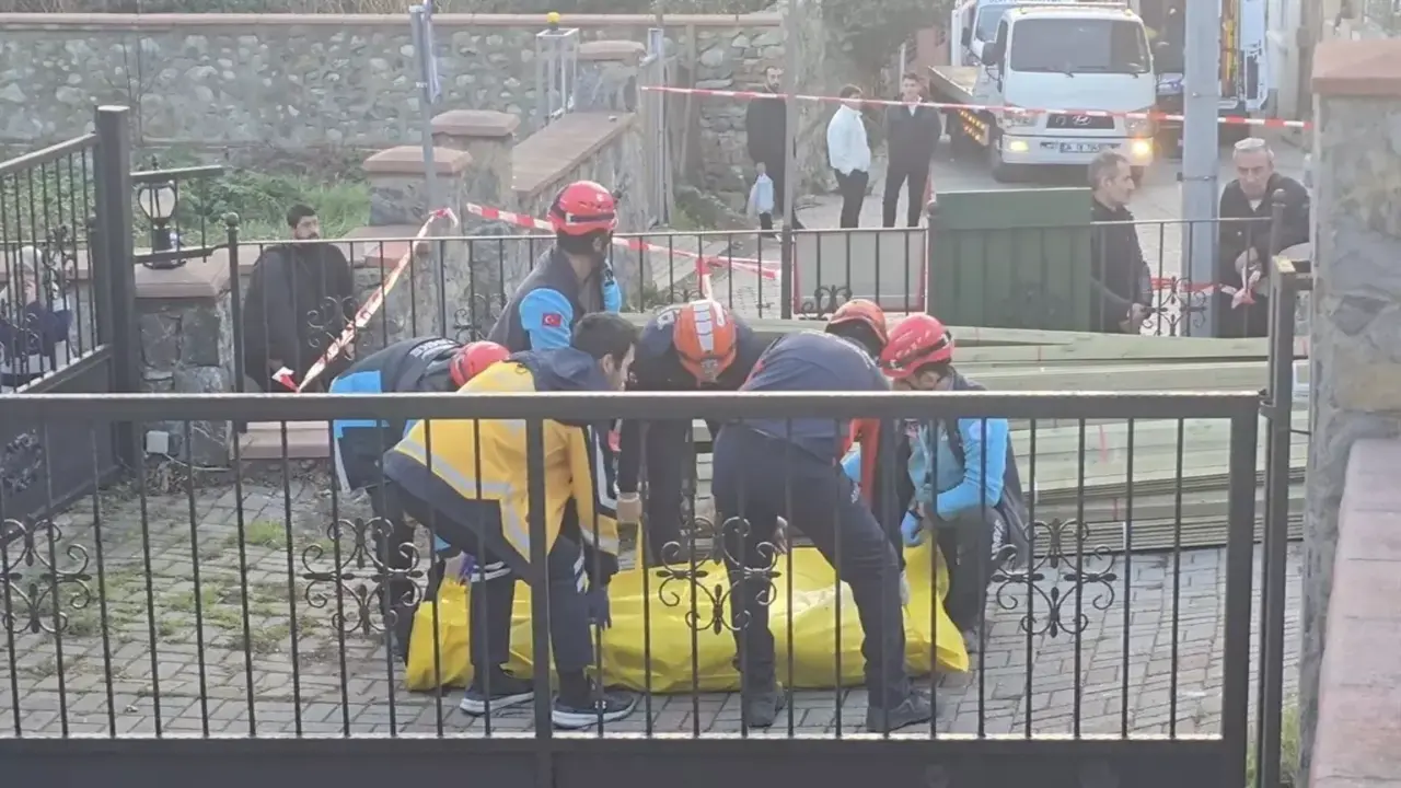 Istanbul Beykozda Yokus Asagi Du (2)