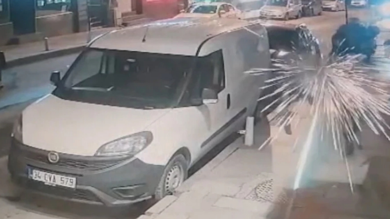 Istanbul Kagithanede Safak Vakti (1)