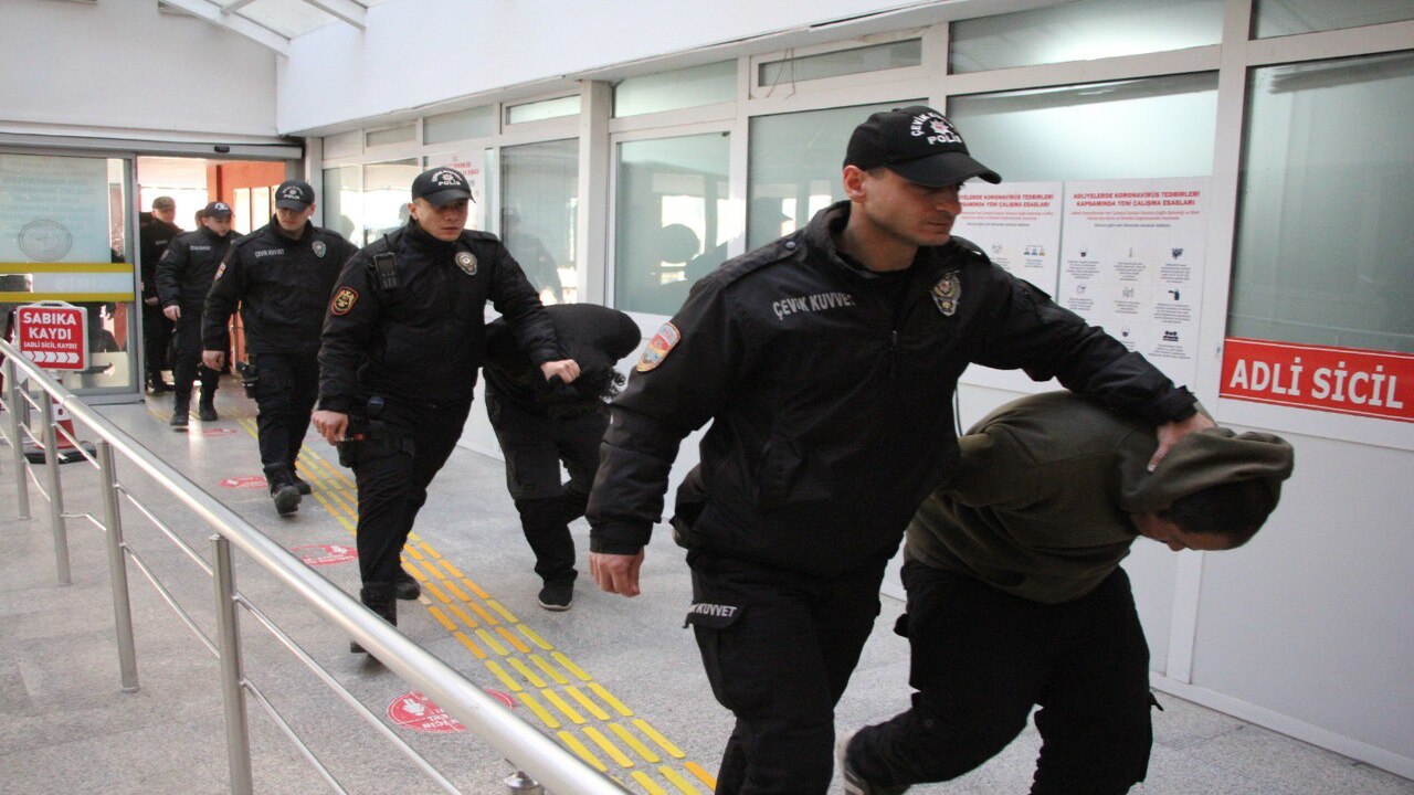 Istanbulda Dev Deas Operasyonu K