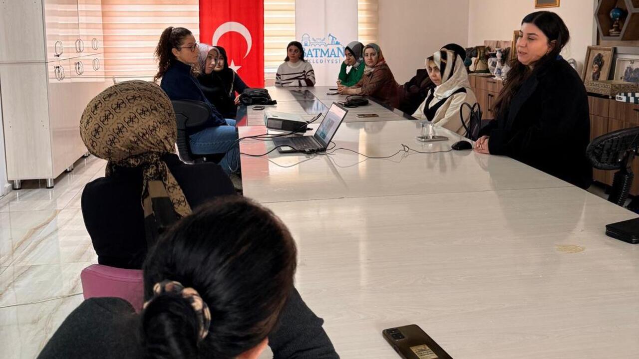 Bahcelievlerin Kadinlari Doga El (2)