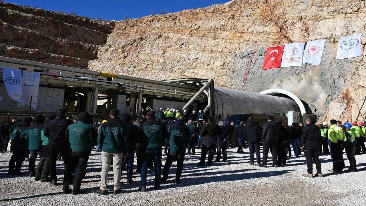 Batmanin Suyunda Devrim Elektrik (3)