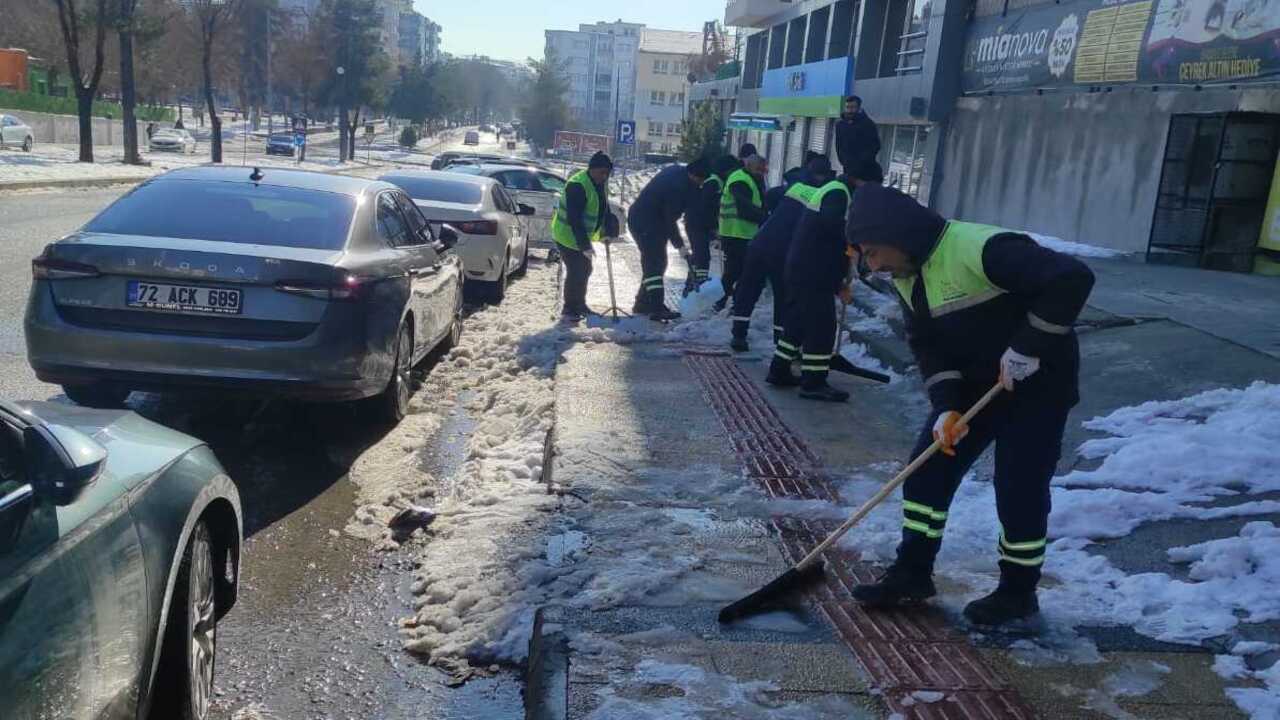 On Dokuz Yilin En Sert Kisi Batm (1)