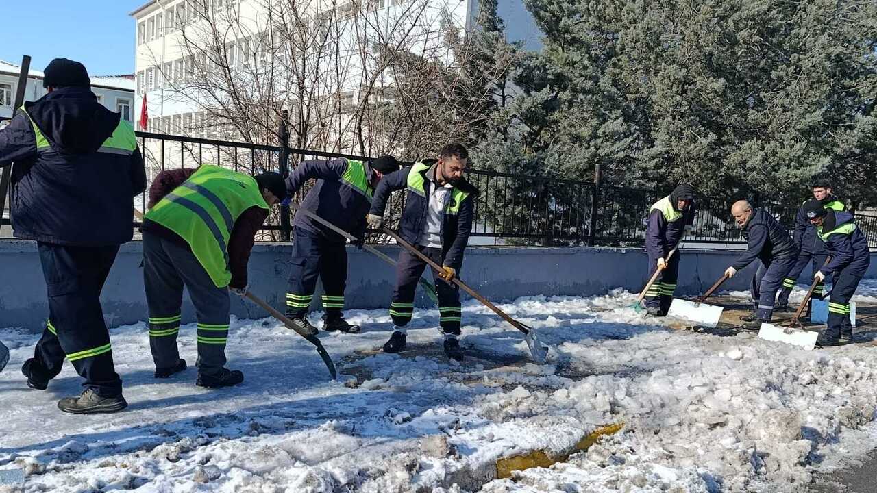 On Dokuz Yilin En Sert Kisi Batm (2)