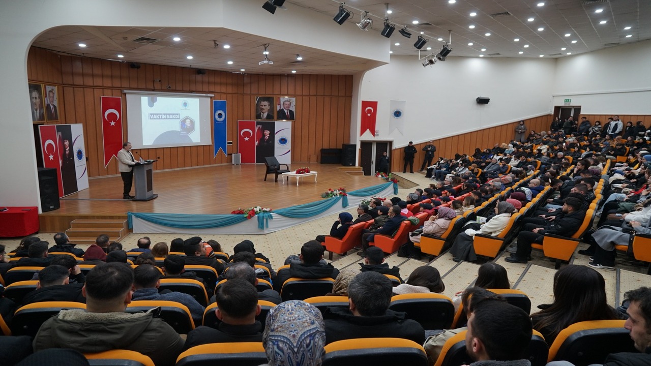 Vaktin Nakdi Batmanda Konusuldu Ahmet Ozhandan Hayat Dersi Tadinda Konferans 1