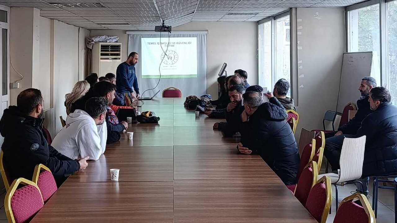 Batmanli Antrenorlere Saha Guven