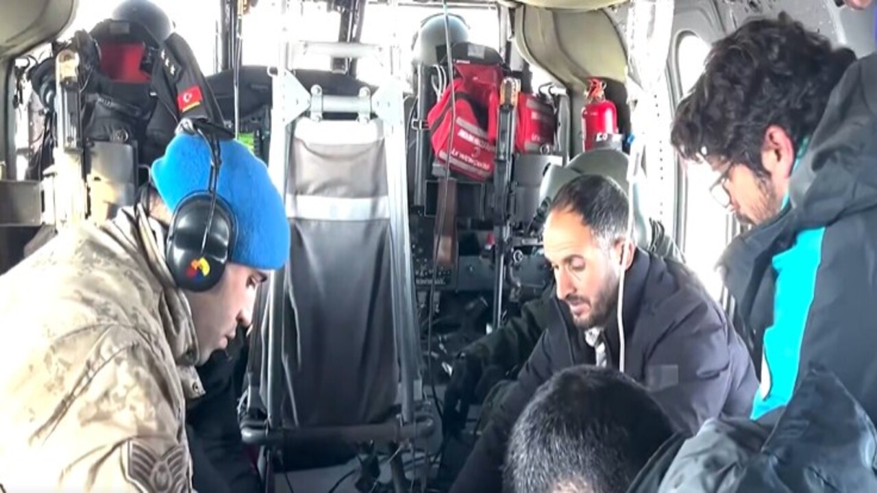 Gercuste Kar Yollari Kapadi Mehmetcik Gokyuzunden Sifa Tasidi 1