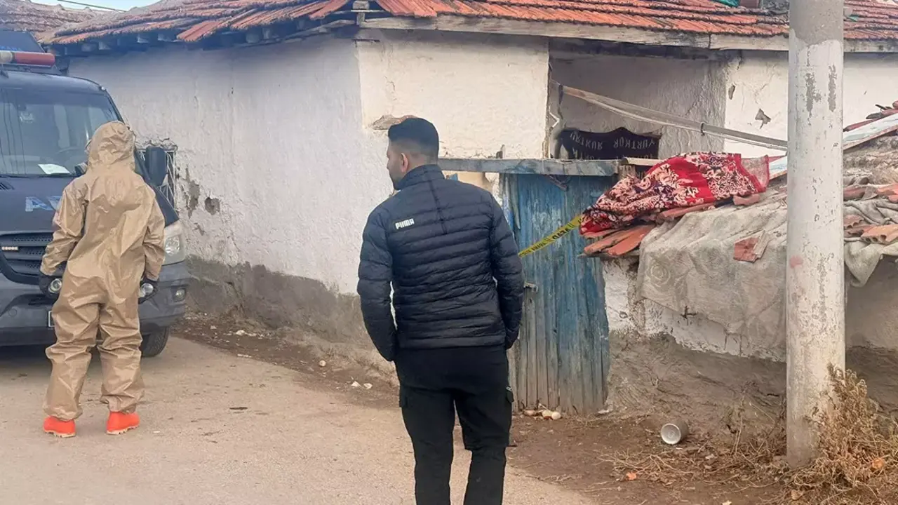 Ankarada Boya Faciasi 1I Bebek 8 Kisi Zehirlendi Afad Kbrn Ekipleri Devrede 1