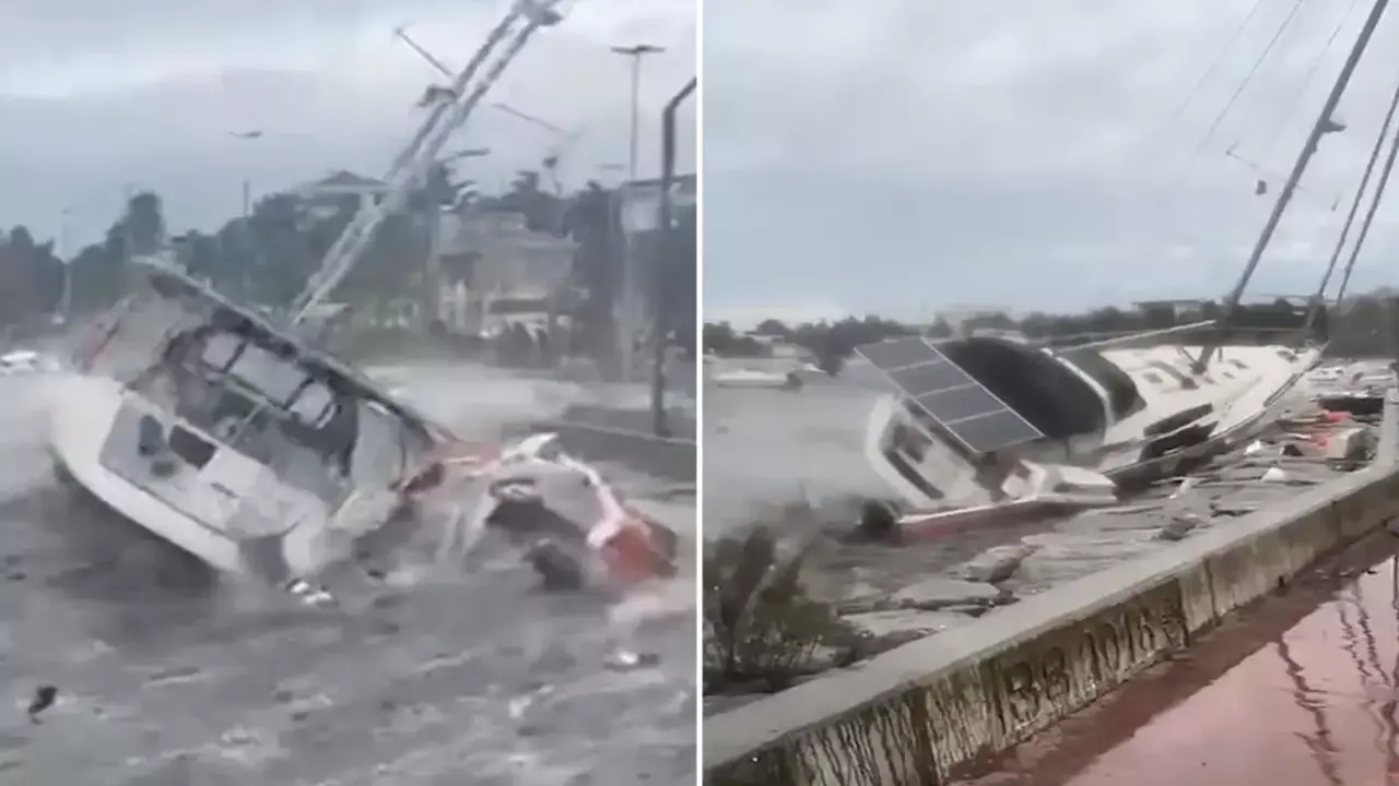 Marmara Denizi Sahile Tasti Kart