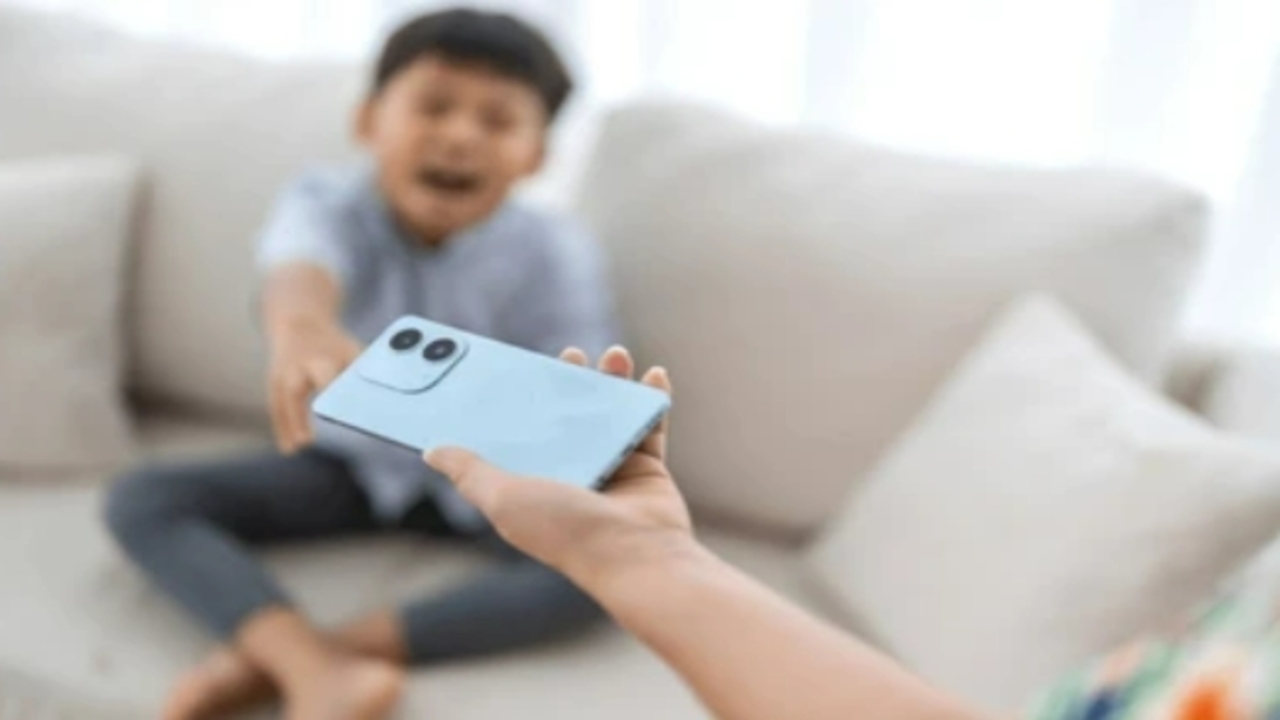 Milyonlarca Cocugun Ekrani Karar