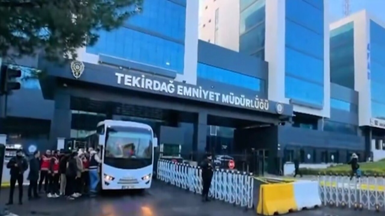 Oto Yedek Parca Sebekesine Darbe 250 Milyon Tllik Hayali Satisa 25 Tutuklama 1