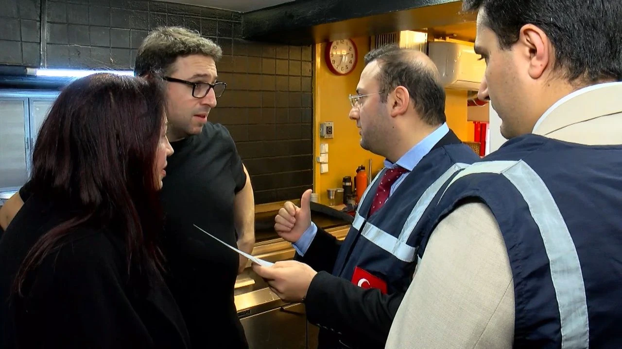 Sariyerde Referansli Hamburger Bilmecesi Bir Sise Suyun Fiyati Bakin Ne Kadar2