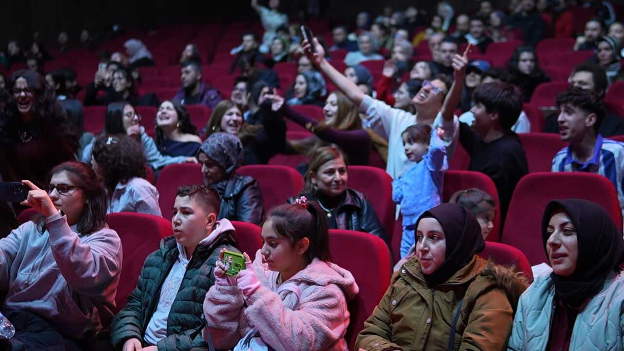 Batmanda Iki Cinar Tek Ses Baris (2)