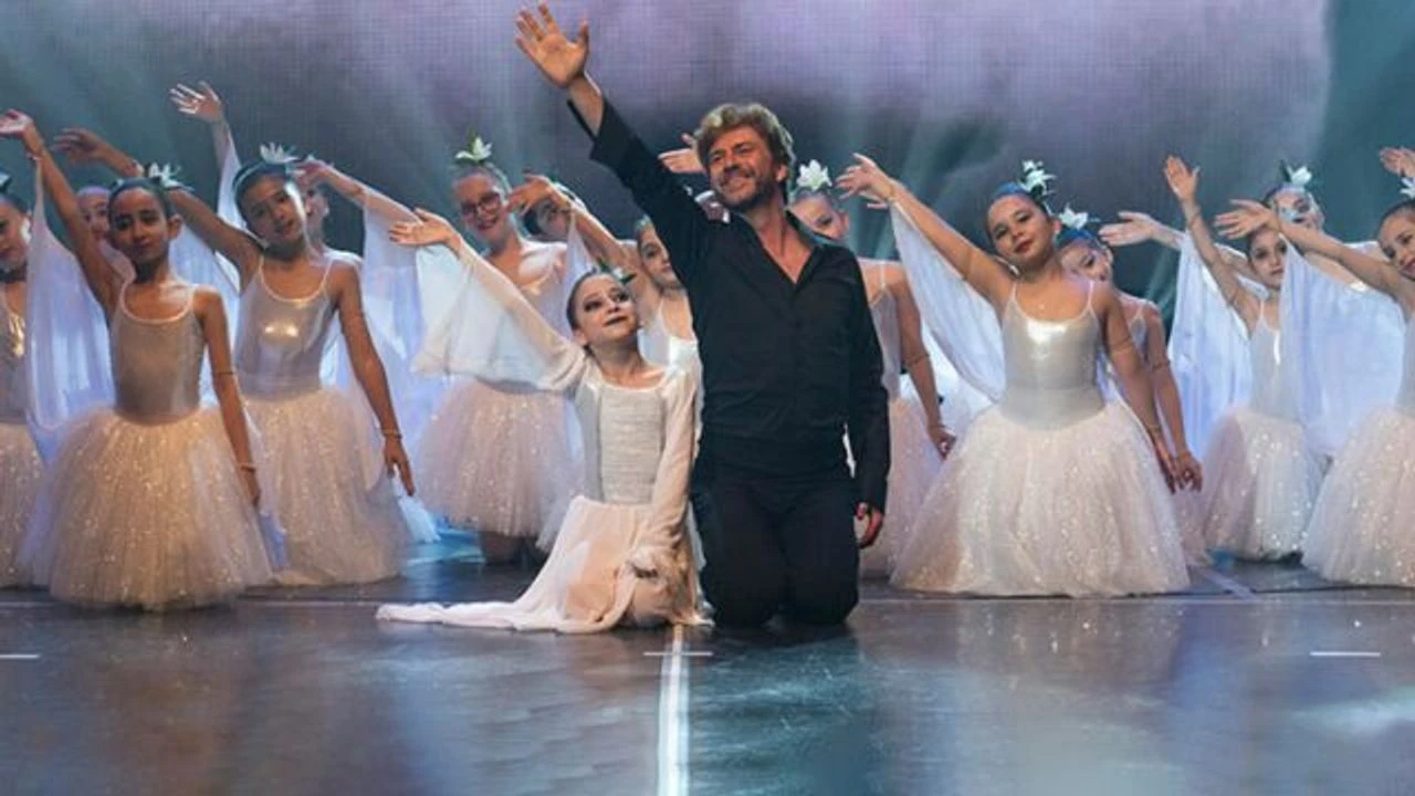 Sanatin Zirvesinden Politika Masasina Tan Sagturk Bakan Danismani Oldu2