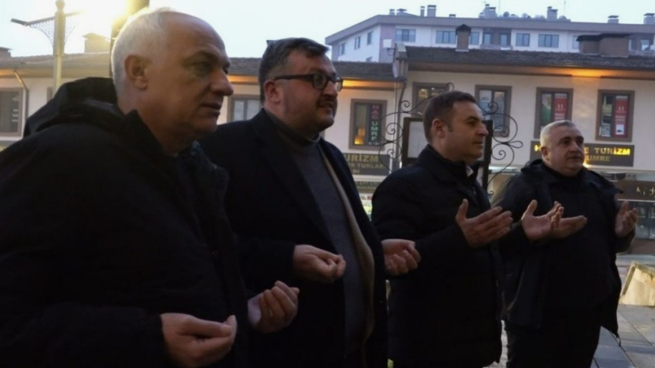 Siyaset Kulisi Bu Iddiayla Calka