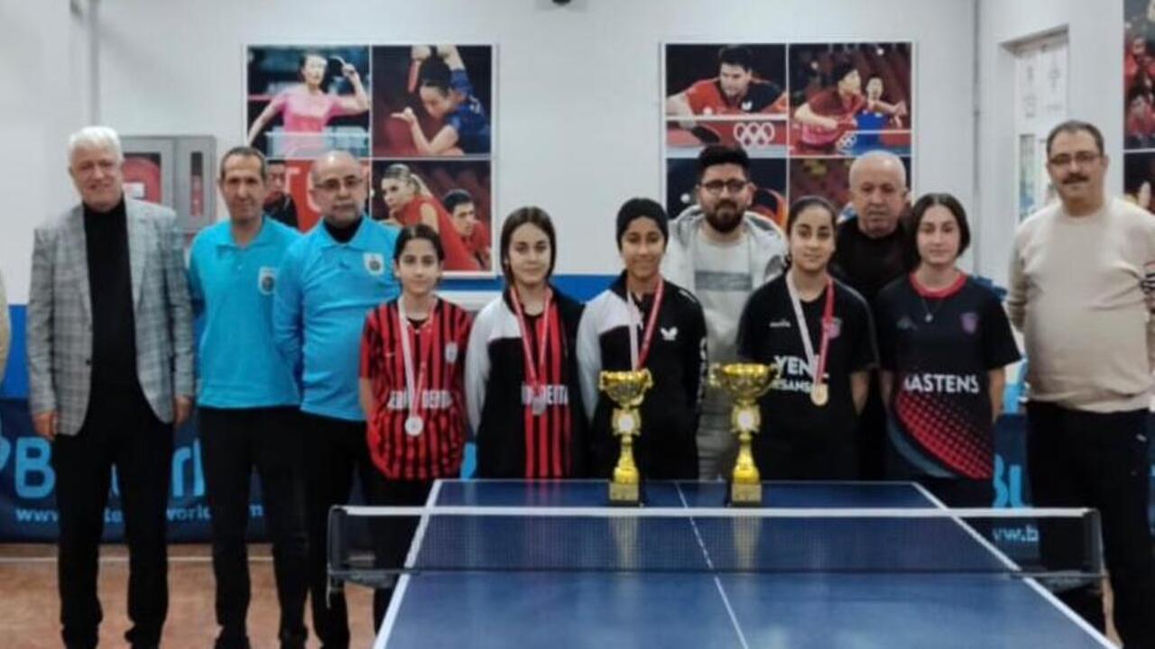 Batmanda Masa Tenisinin Yildizla (1)