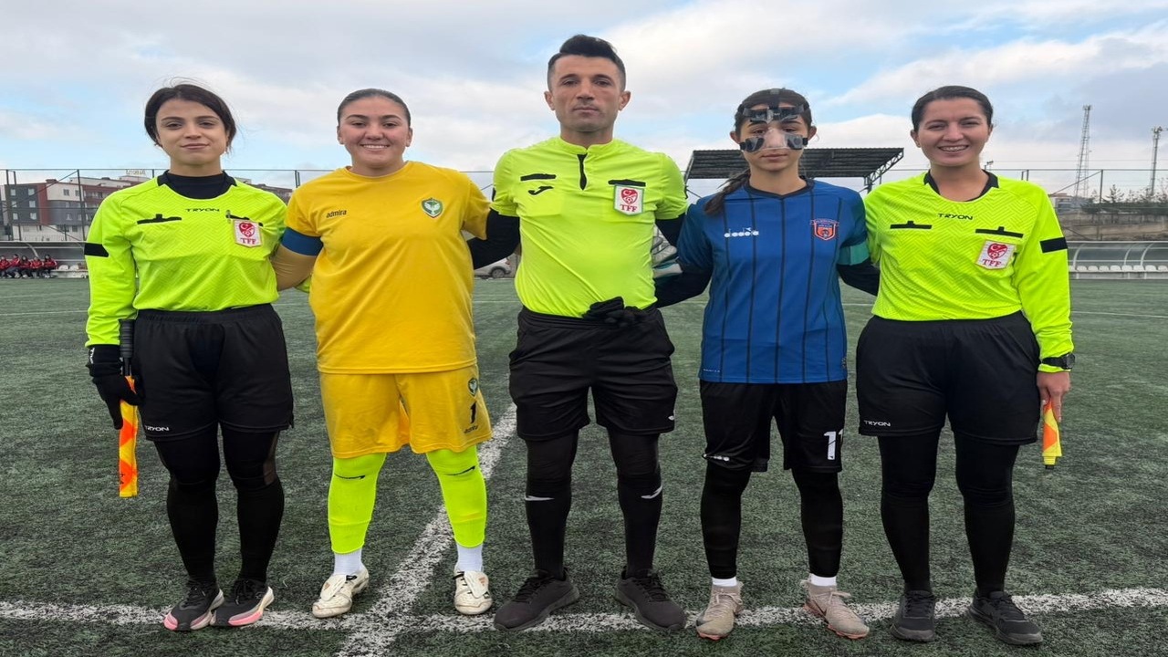 Batmanli Genc Sultanlar Sahada D (1)