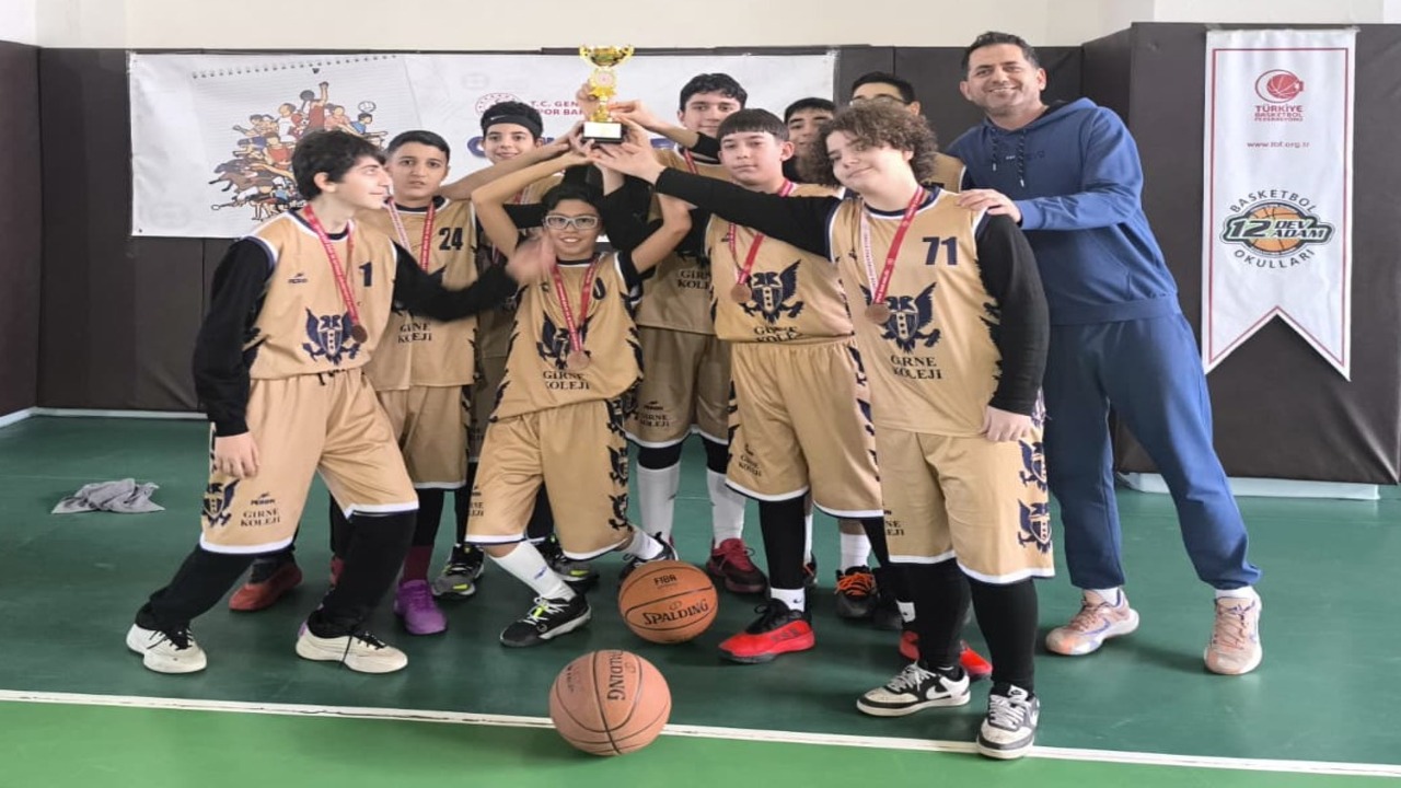 Borsa Istanbul Belde Ortaokulu Potada Zirveye Adini Yazdirdi1