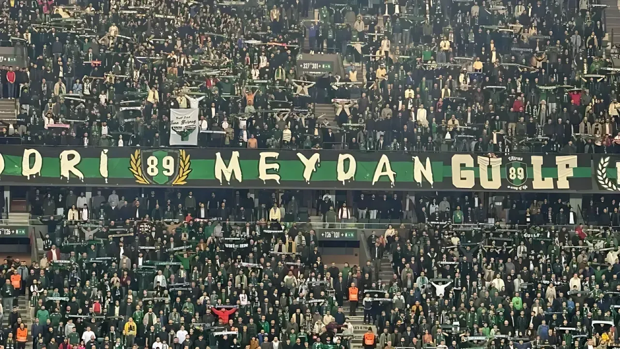 Korfezde Passolig Sayisi Zirve Yapti Kocaelispor Taraftari Cuzdanlari Hareketlendirdi2