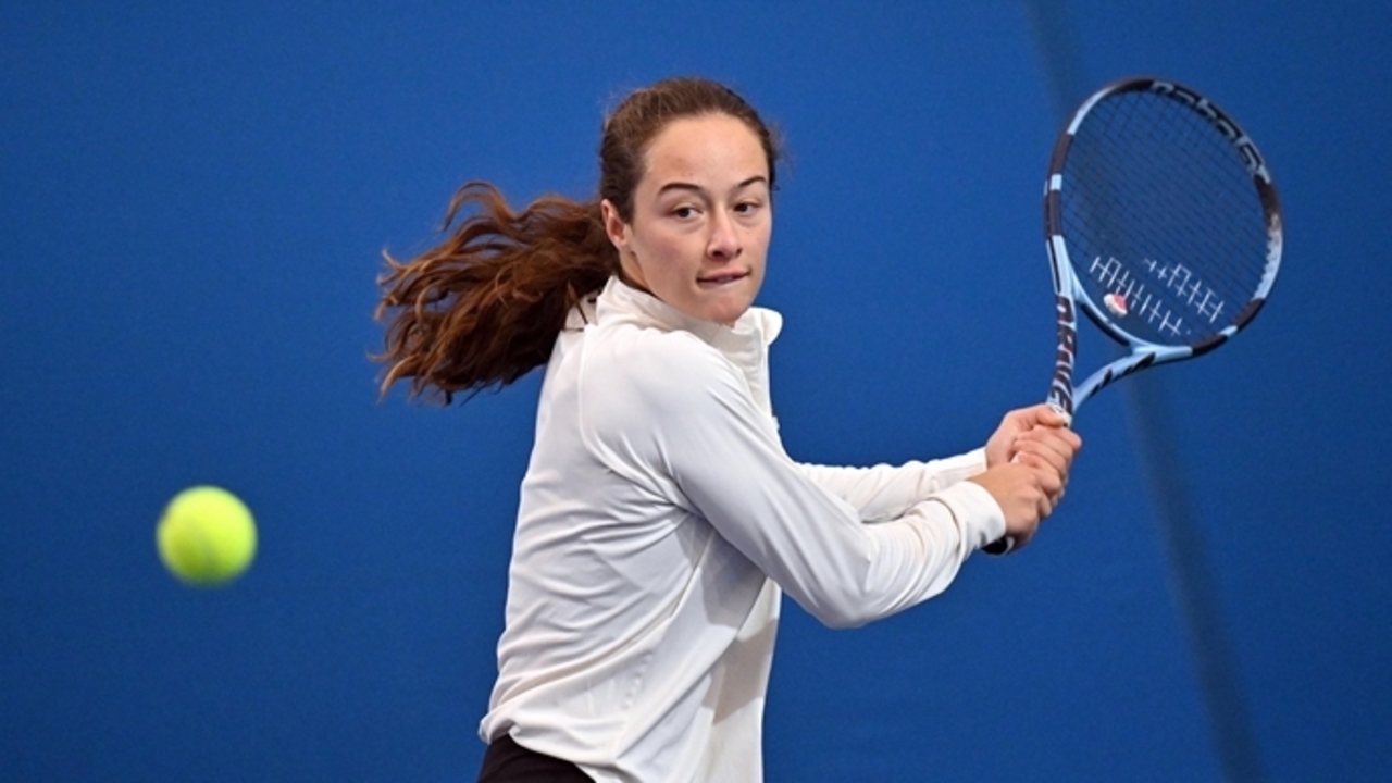 Kortta Zeynep Sonmez Ruzgari Bri