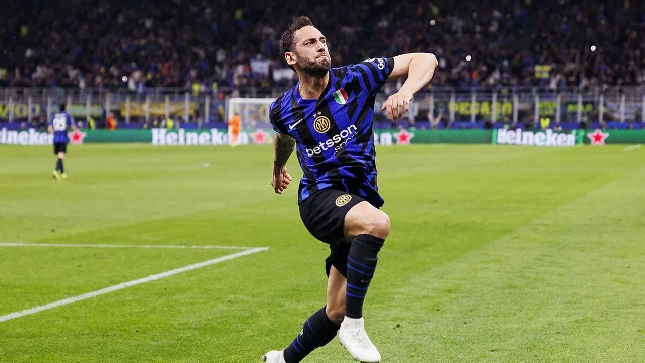 Milanoda Hakan Calhanoglu Operasyonu Inter Dunyanin Pesinden Kostugu Yildizi Kimseye Birak2