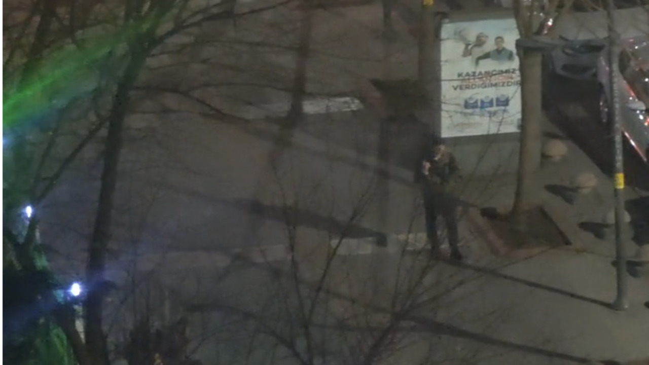 Batman'da Elinde Keleşle Dehşet Saçan Şahıs Kıskıvrak Yakalandı: 2 Yaralı