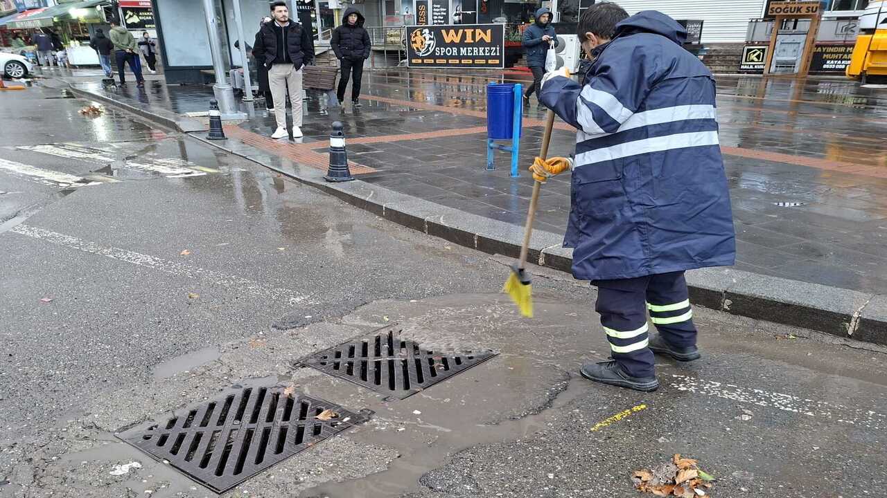 Petrolkent Mahallesinde Temizlik (2)