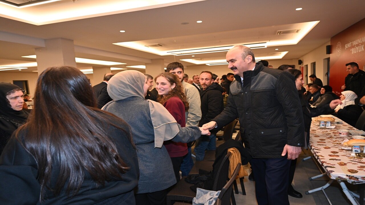 Vali Canalp Iftarda Sehit Yakinl 1