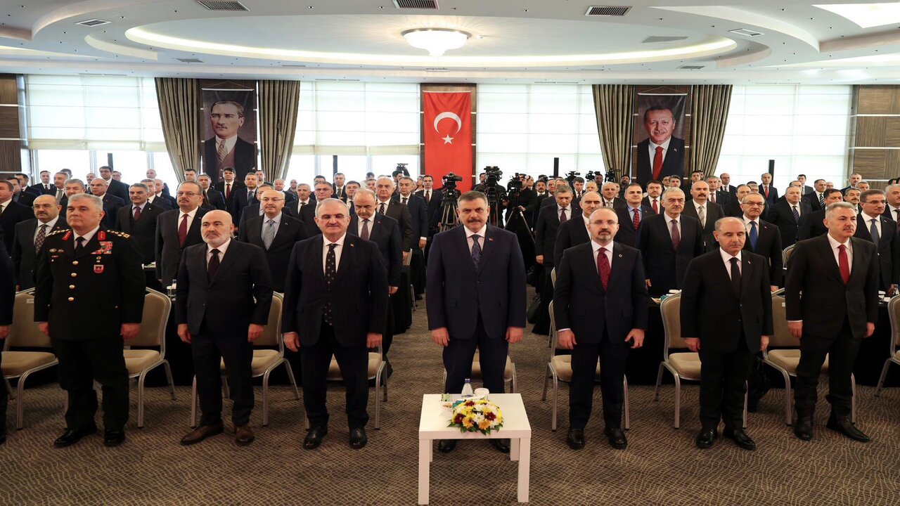 Vali Ekrem Canalp Ankarada Valiler Bulusmasina Katildi 2