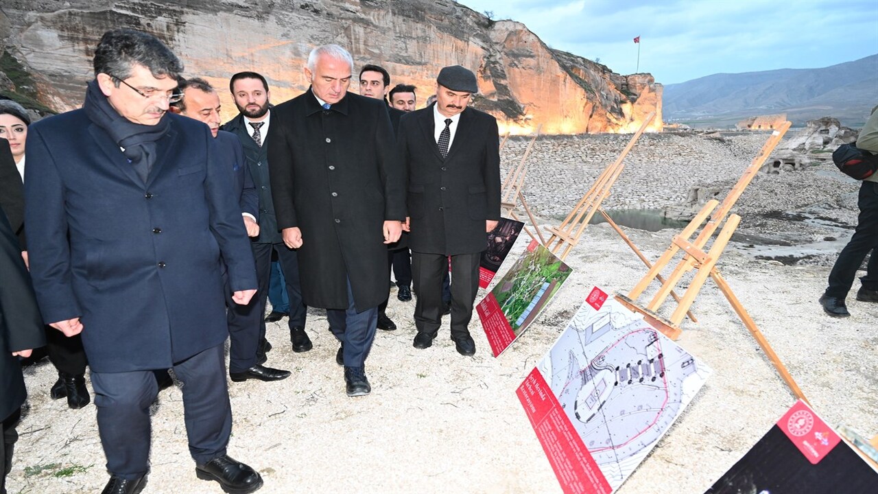 Bakan Ersoy Hasankeyfin Yeni Tur (1)