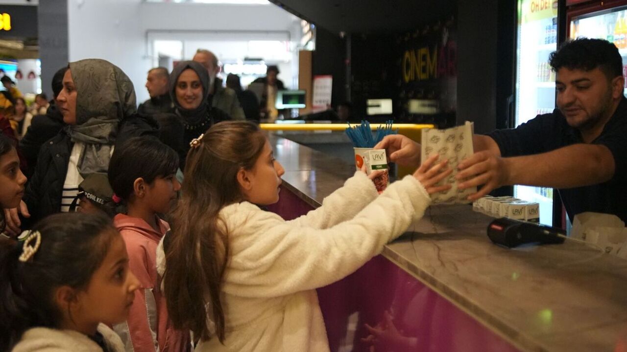 Batmanda Ozel Bulusma 88 Colyakl (1)