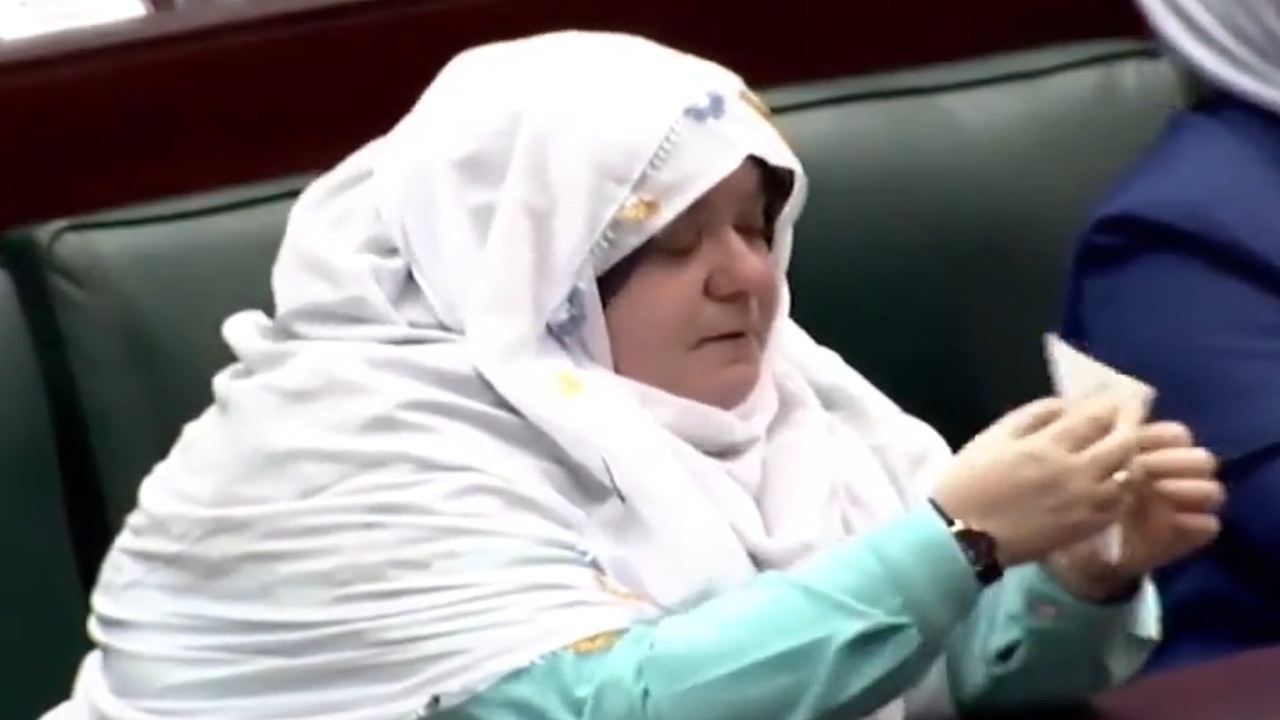 Anadolunun Salvarli Gururu Mecli (1)