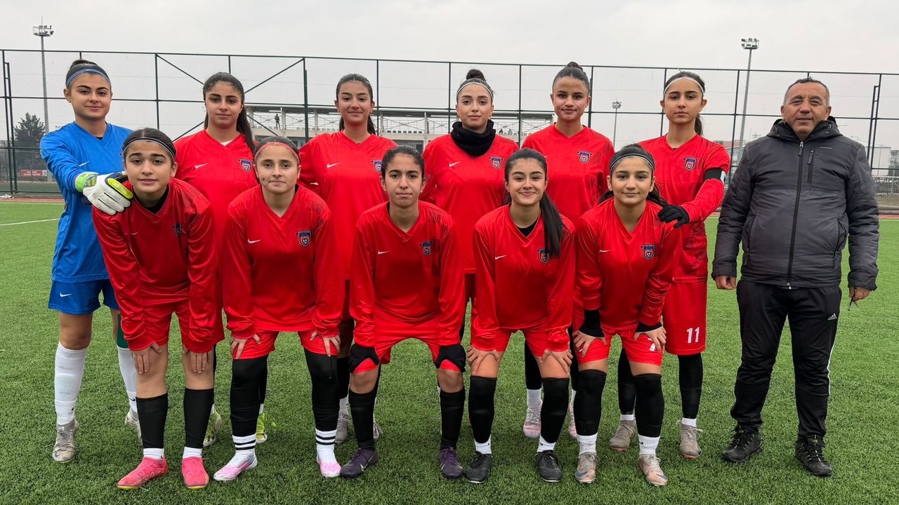 1955 Batman Belediyespor Kadin F (1)-1