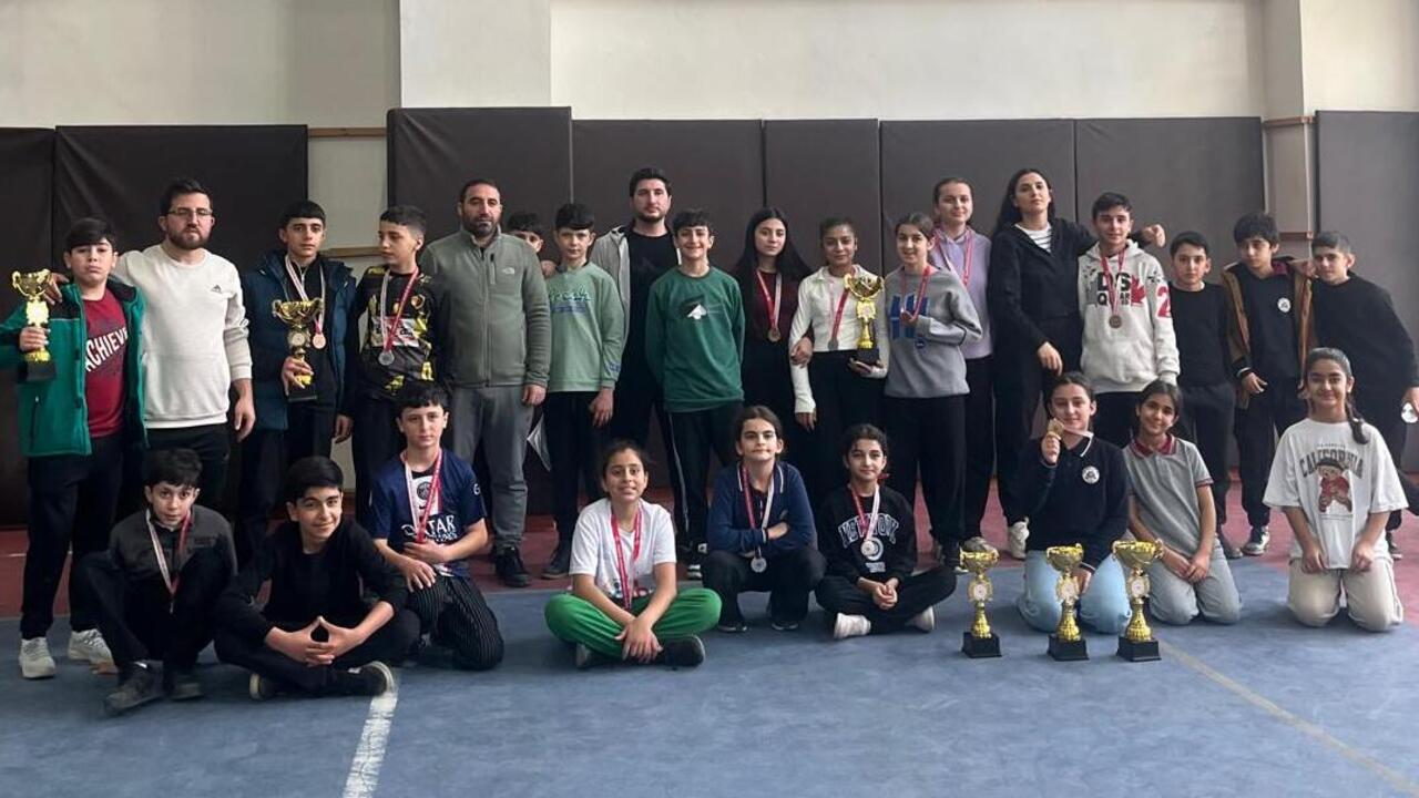 Batmanli Sporcular Kocaeli Yolcu