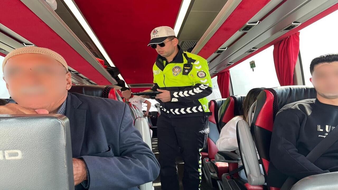 Batman’da Bayram Öncesi Otobüslerde Emniyet Kemeri Denetimi