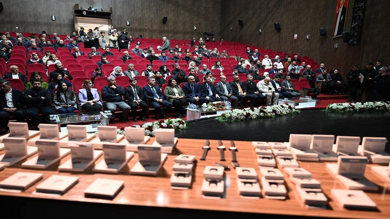 Batmanda Demans Ve Alzheimer Hastalarina Akilli Takip Cihazi 1