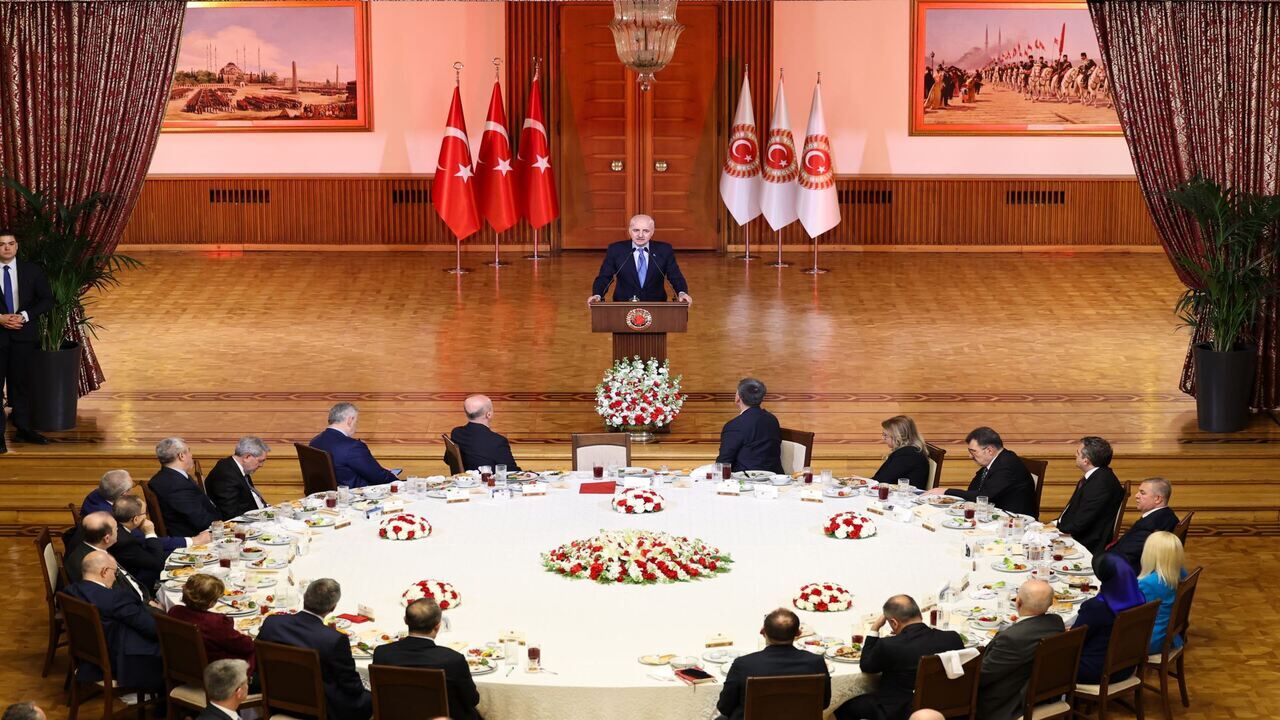 Rektor Demir Tbmmde Duzenlenen Iftar Programina Katildi