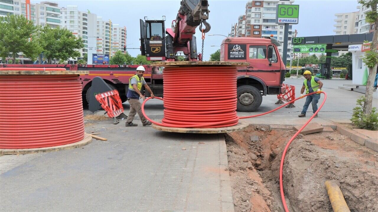 Dicle Elektrik Düğmeye Bastı: Kayapınar’a 917 Milyon TL’lik Rekor Yatırım