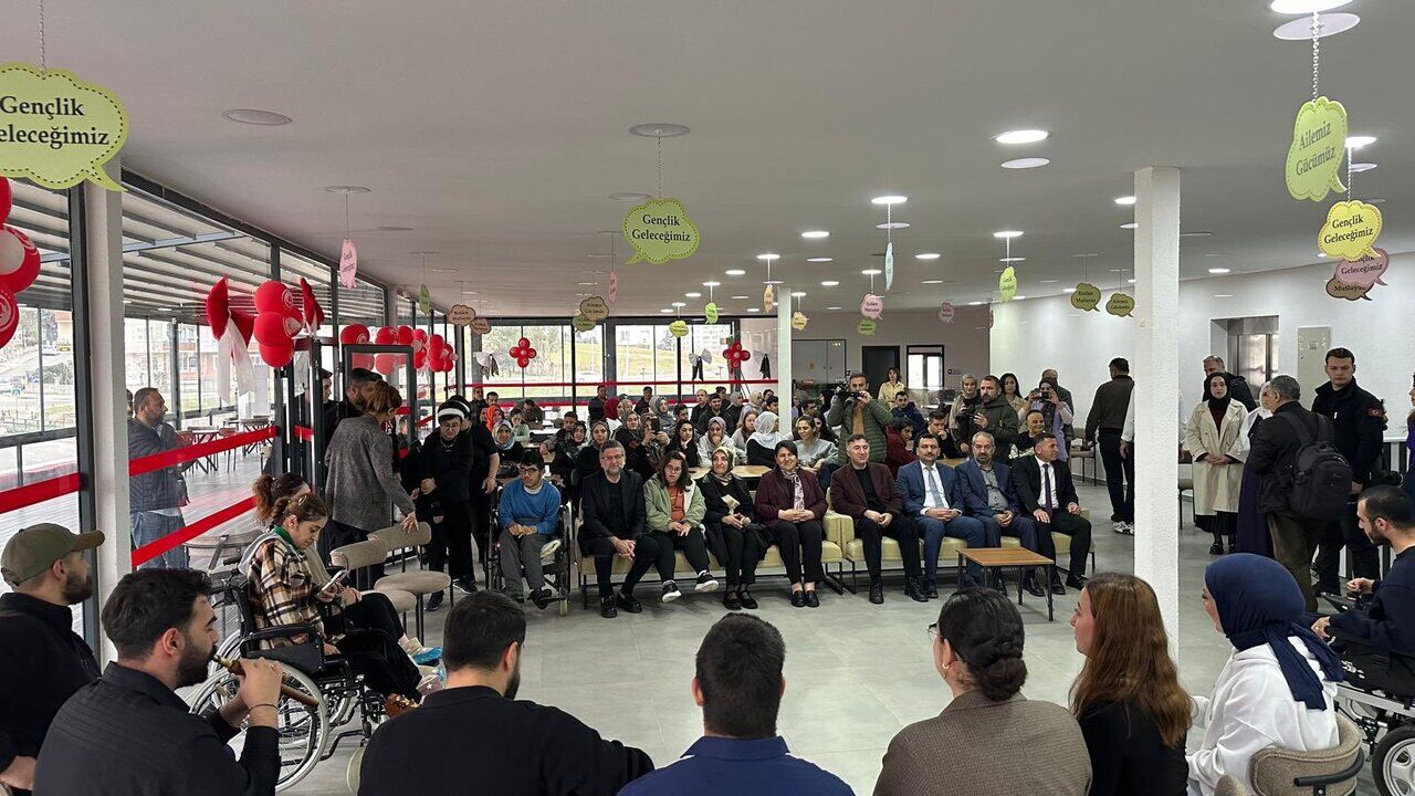 Batmanda Ozel Kalpler Sarkilarla Bulustu