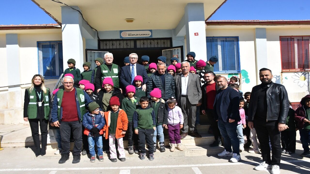 Il Milli Egitim Muduru Yasar Ciger Zararli Aliskanliklara Karsi Bilincli Nesiller Yetistir 1