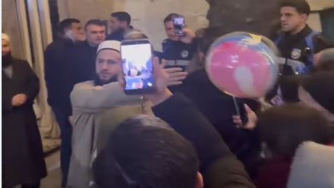 Sosyal Medya Onu Konusuyor Celal Karatureye Yogun Ilgi Kuyruk Olusturdu