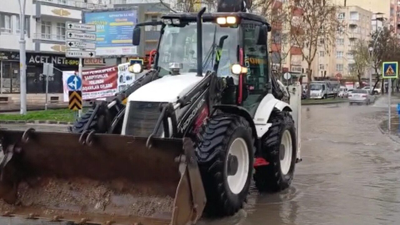 Batmanda Saganak Gece Boyu Etkisini Surdurdu 4