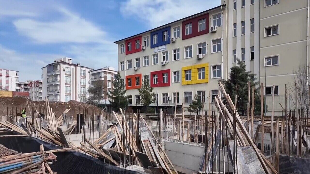 Batman’da 55 Bin Kişiye Hizmet Verecek Yeni ASM’nin Temeli Atıldı