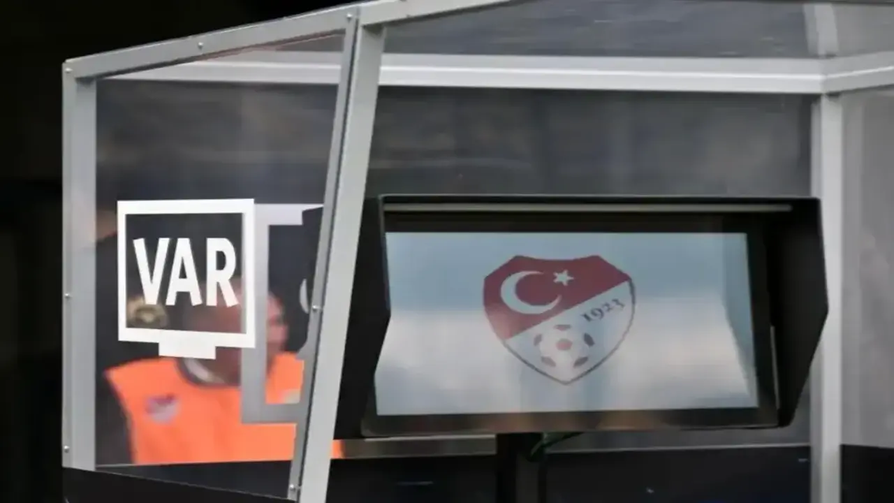 Besiktas Galatasaray Macinin Var Hakemi Belli Oldu 1