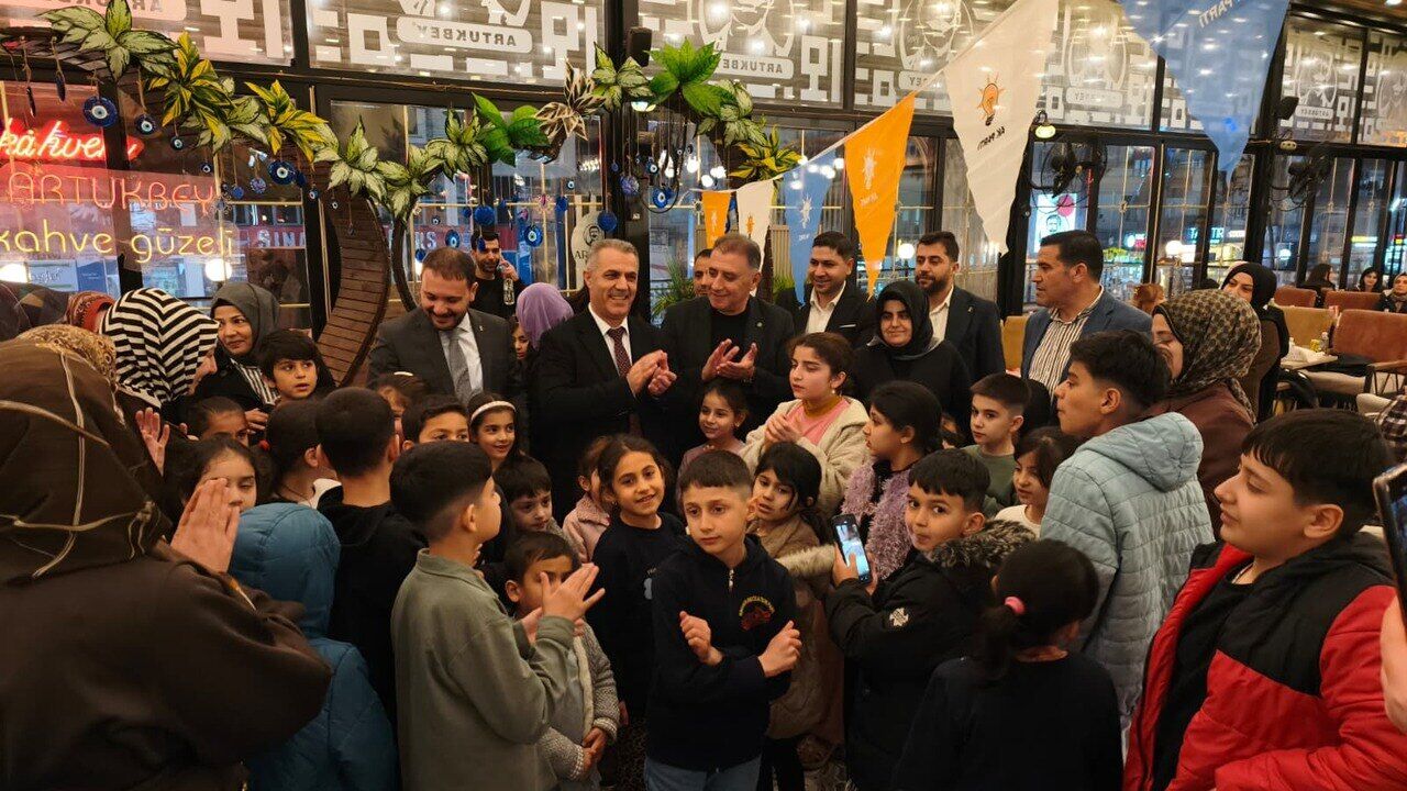 Ak Parti Batman Teskilatindan 400 Cocuga Bayramli2